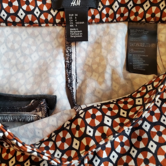 🎈2/$50 H&M Cropped Patterned Pants - Picture 8 of 12